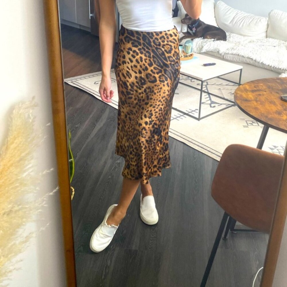 NWT! F21 Forever 21 Contemporary Satin Animal Print Midi Skirt - Picture 10 of 10